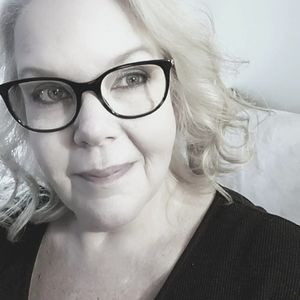 Meet your Posher, Michele